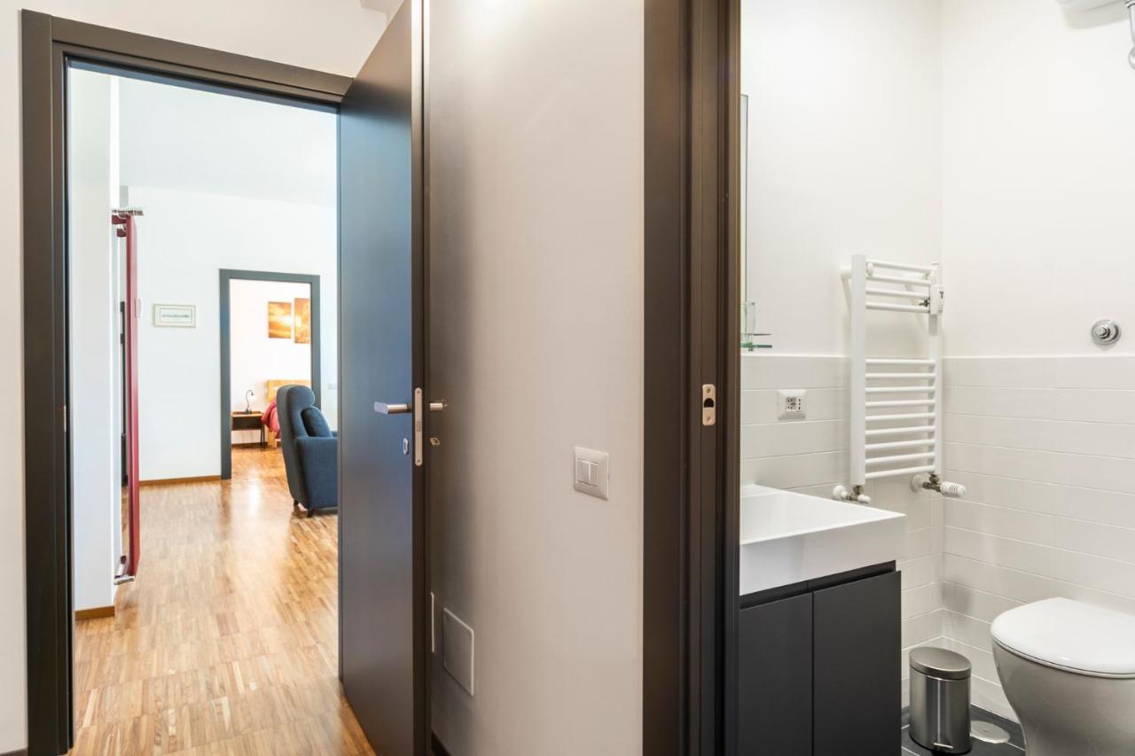 Cozy Flat 2 Bedrooms 2 Bathrooms With Balcony Apartment Rom
